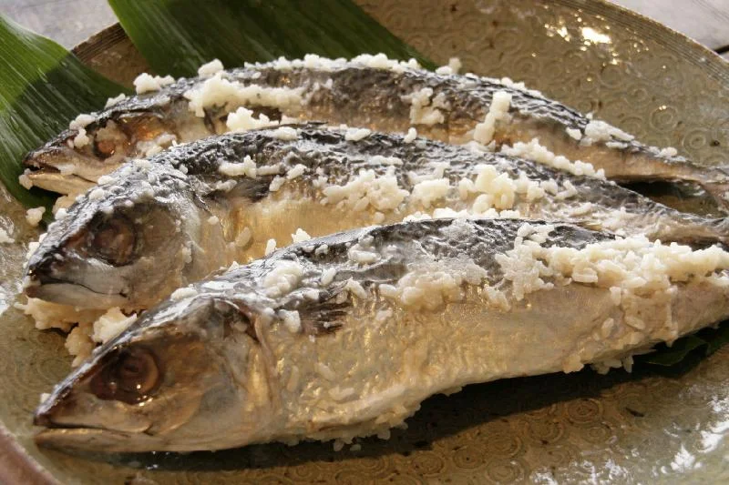 Nare zushi, fermentado en sal